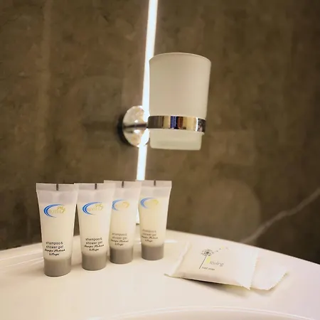 Erjuma 酒店 Vlorë