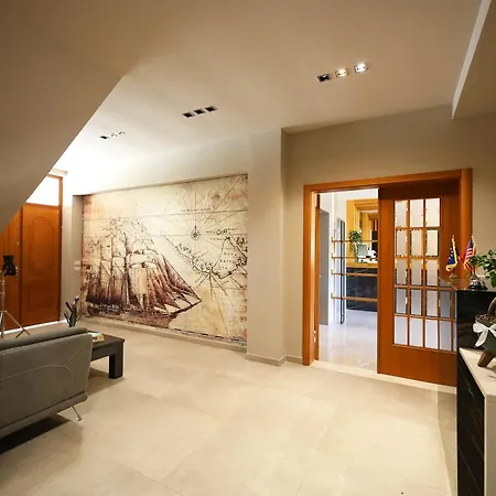 Erjuma Hotel 3*