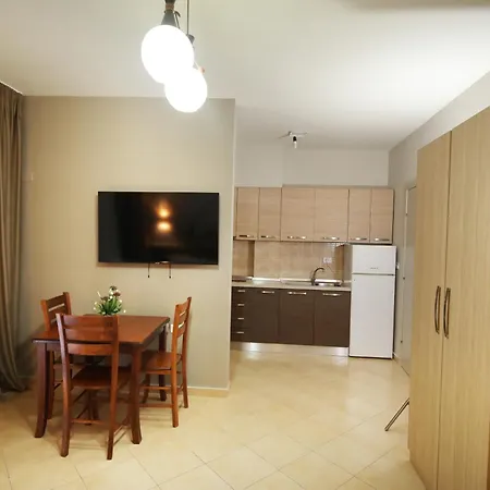 Erjuma 호텔 Vlorë