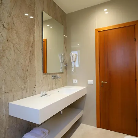 호텔 Erjuma Vlorë